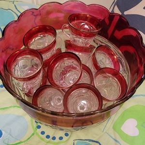 1969s vintage punch bowl with all 10 cups.